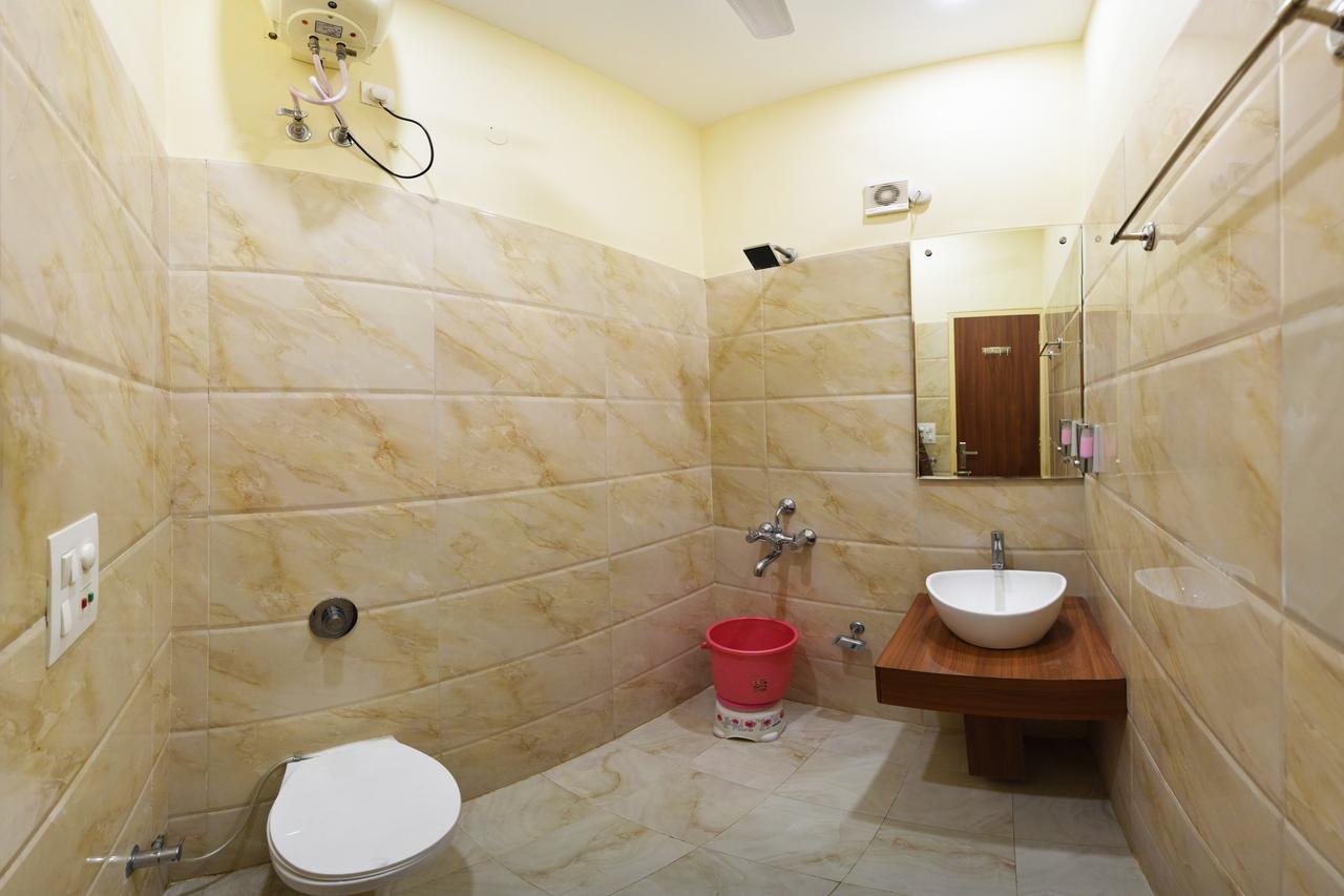 Hotel Palace Amritsar Exterior photo